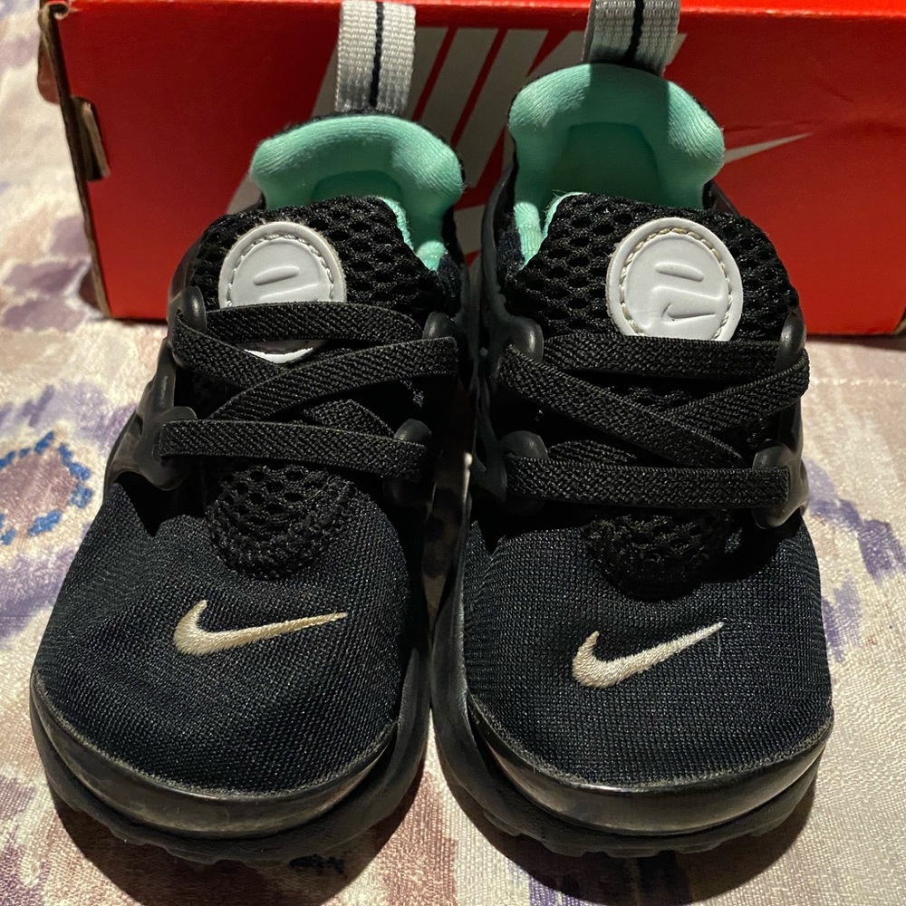 Nike Little Presto Kids Black Sneakers
